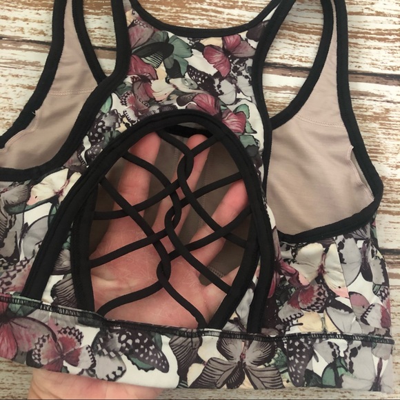 Lululemon Sports Bra Size 6 Sweaty or Not Bra II Butterfly Print - Picture 5 of 8